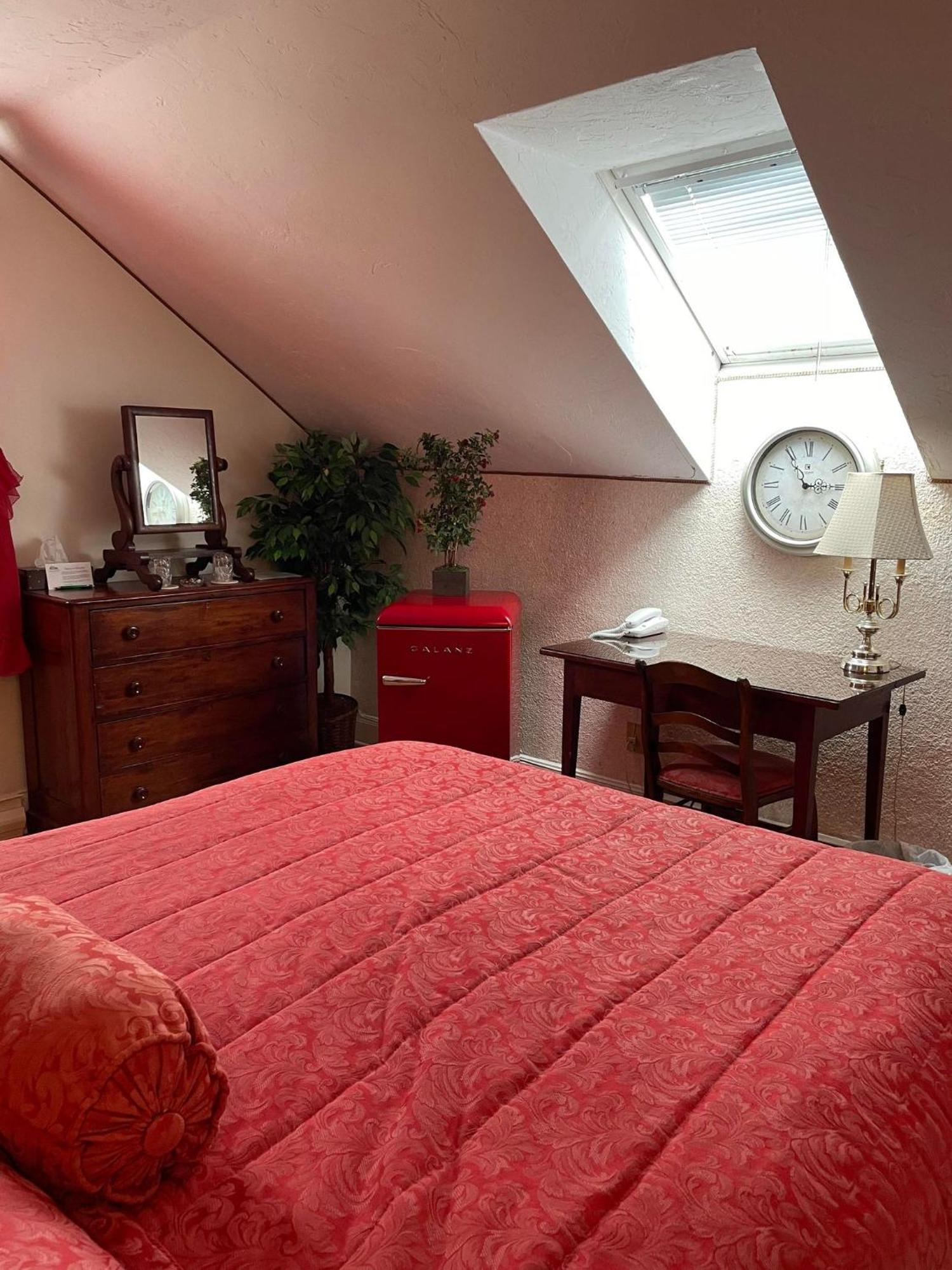 Marshlands Inn Sackville Room photo