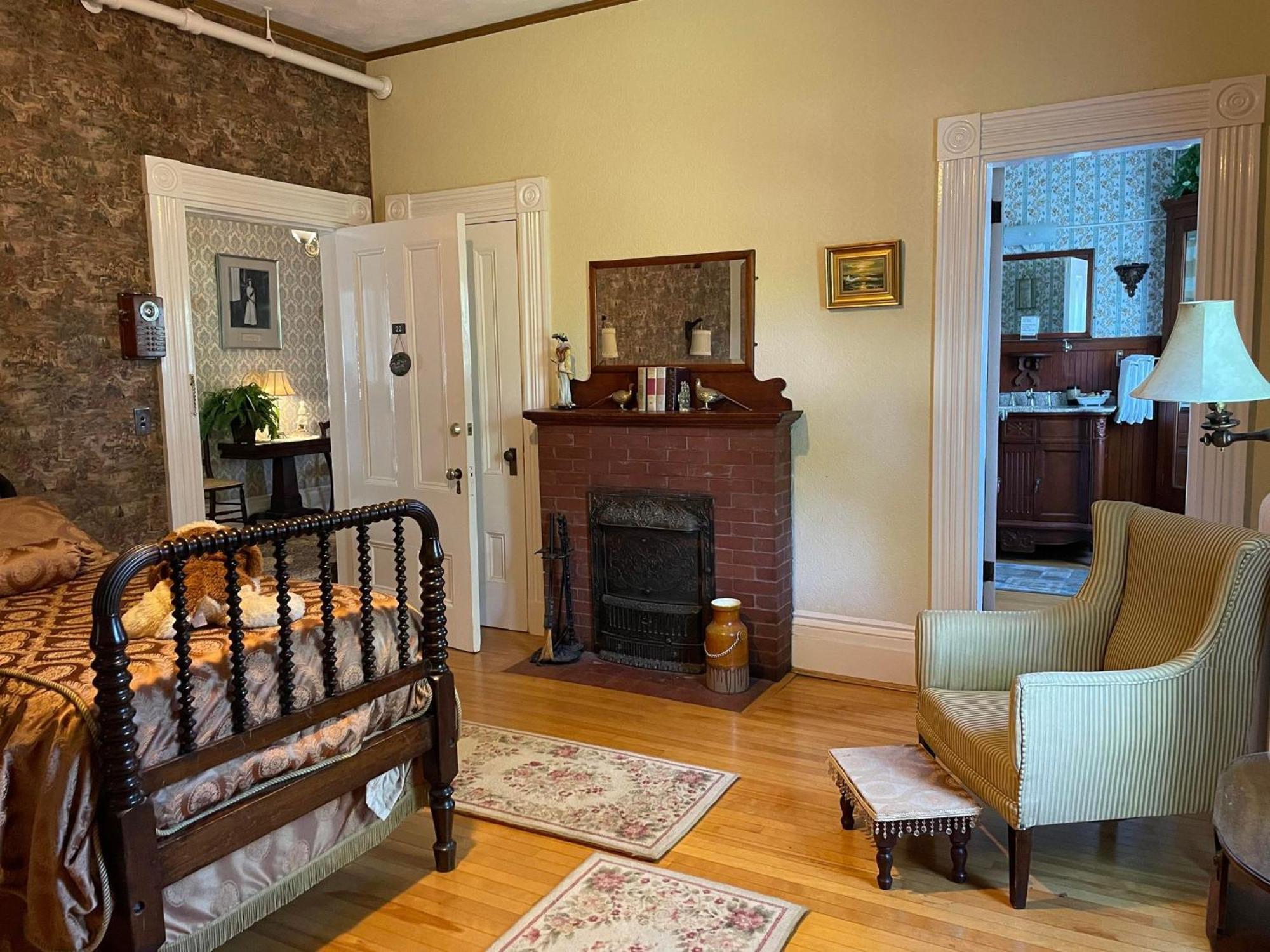 Marshlands Inn Sackville Room photo