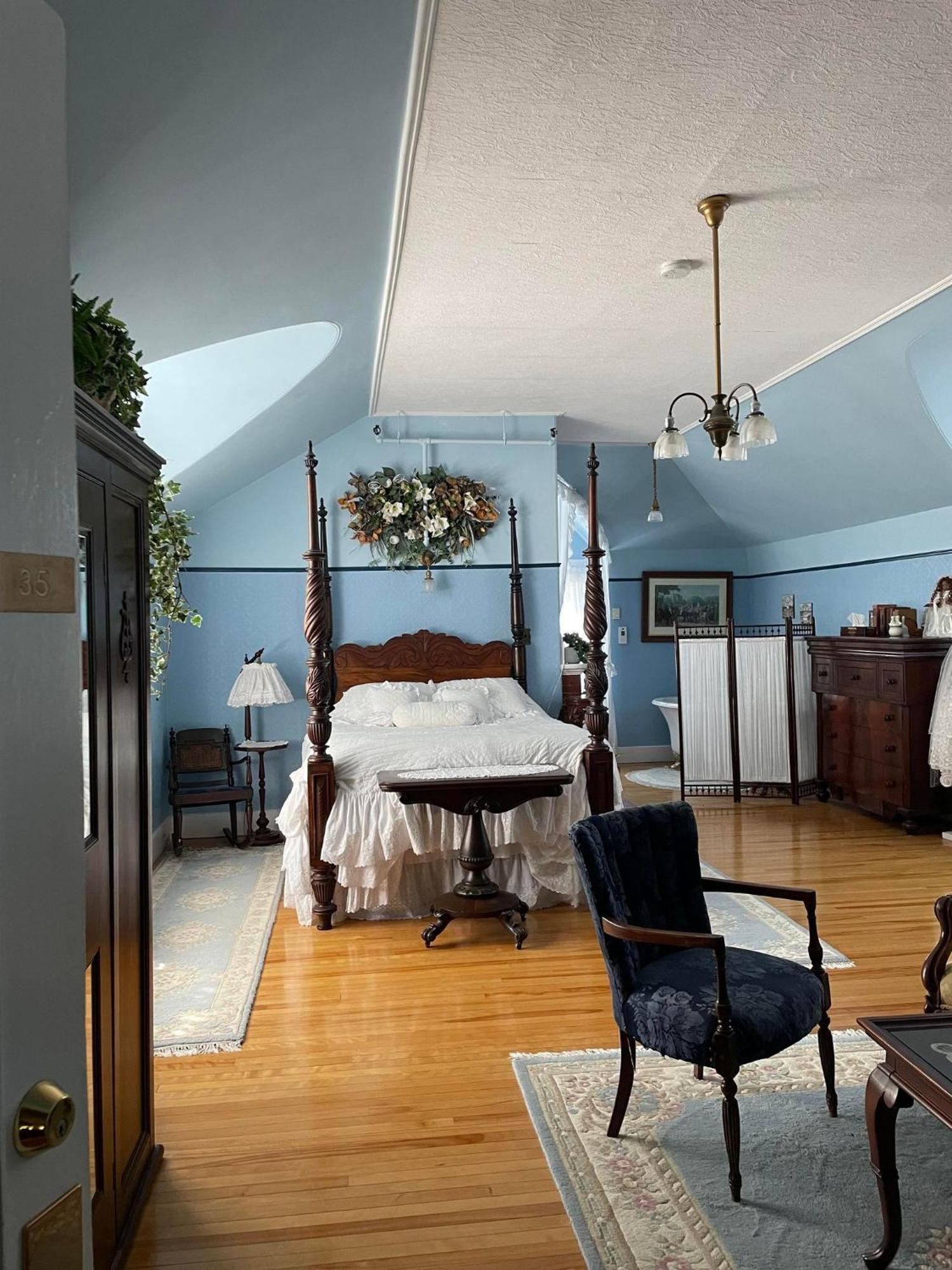 Marshlands Inn Sackville Room photo